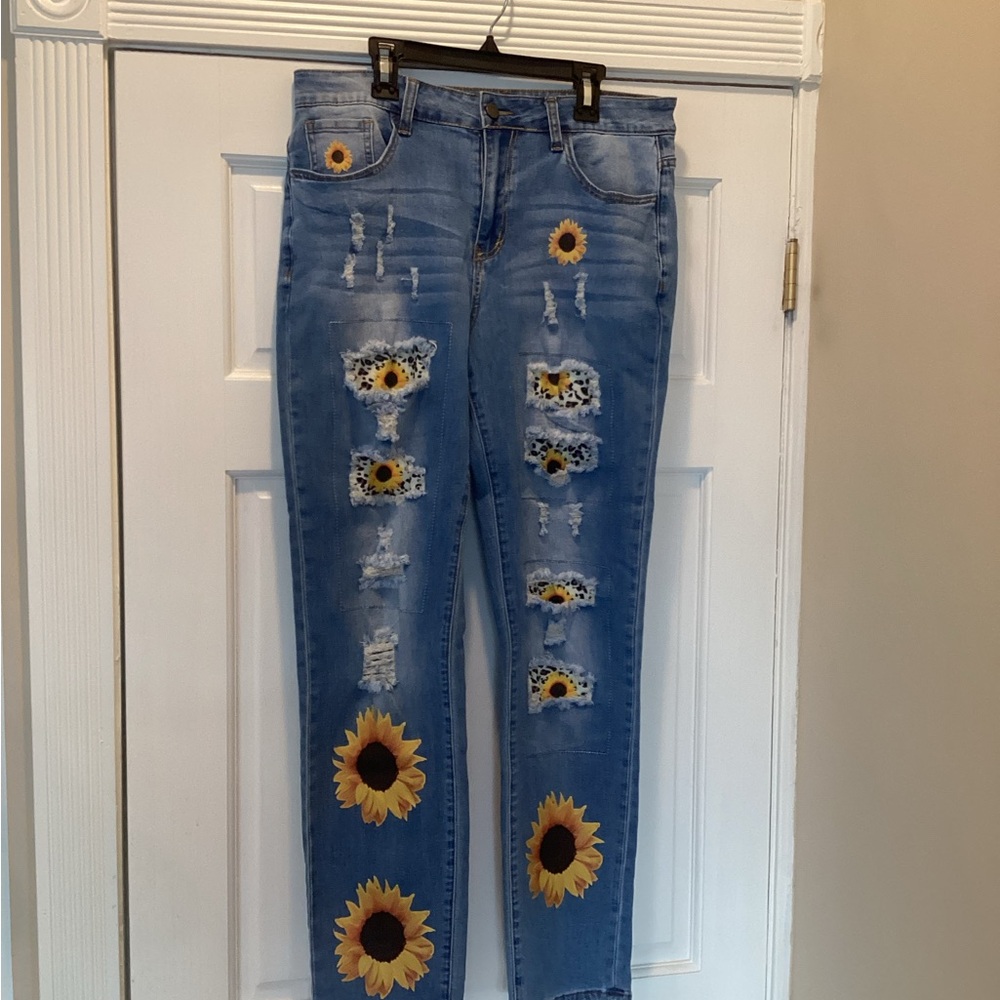 Sunflower Embellished Blue Jeans